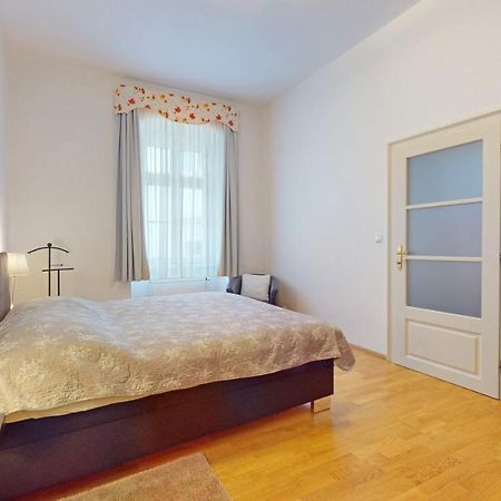 Central Apartmany Biela Street Μπρατισλάβα Εξωτερικό φωτογραφία