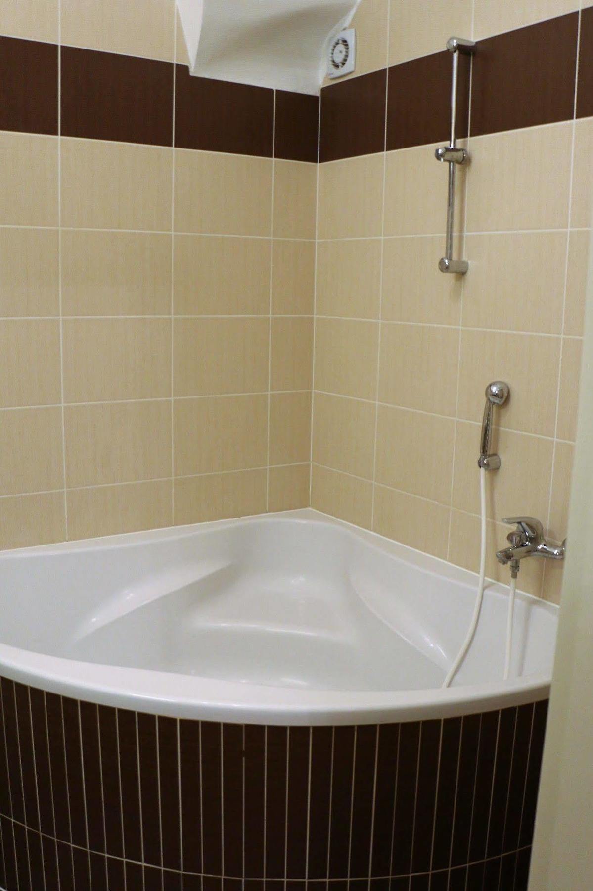 Central Apartmany Biela Street Μπρατισλάβα Εξωτερικό φωτογραφία